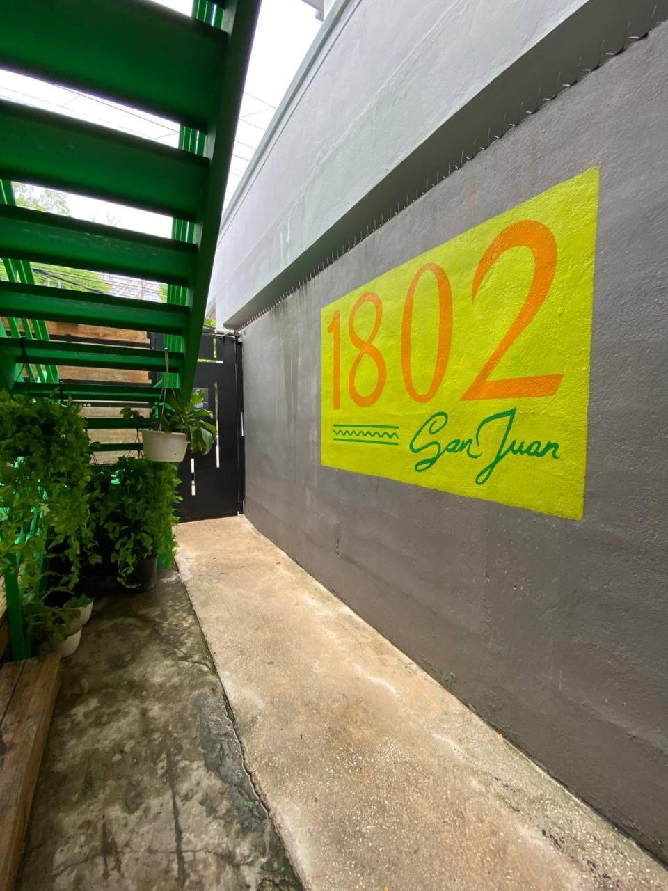 1802 At San Juan Hostel Exterior foto
