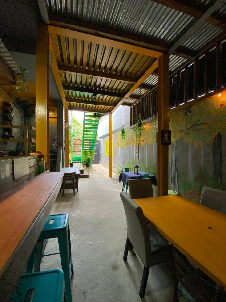 1802 At San Juan Hostel Exterior foto