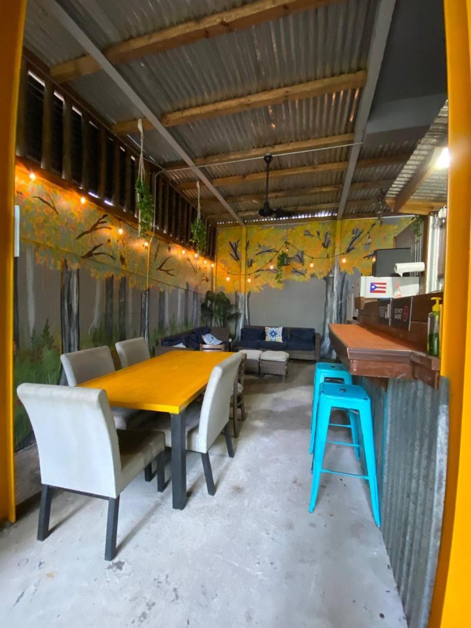 1802 At San Juan Hostel Exterior foto